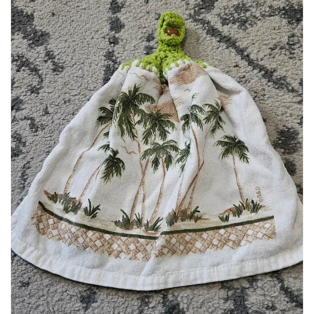 Vintage Handmade Crochet Top Hanging Kitchen Towel Palm Tree Tropical Green